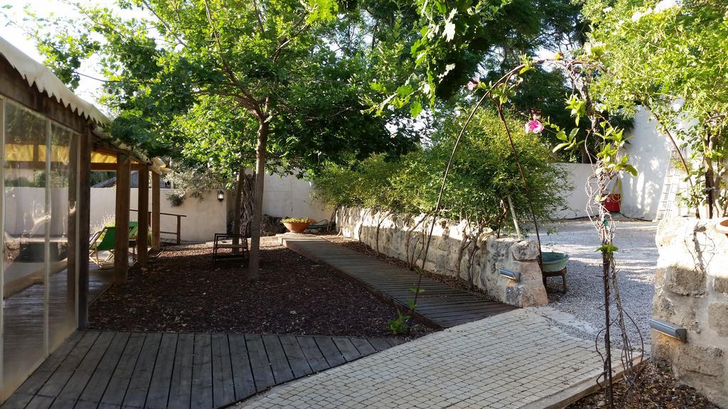 Smadar Inn Zikhron Ya'akov Esterno foto