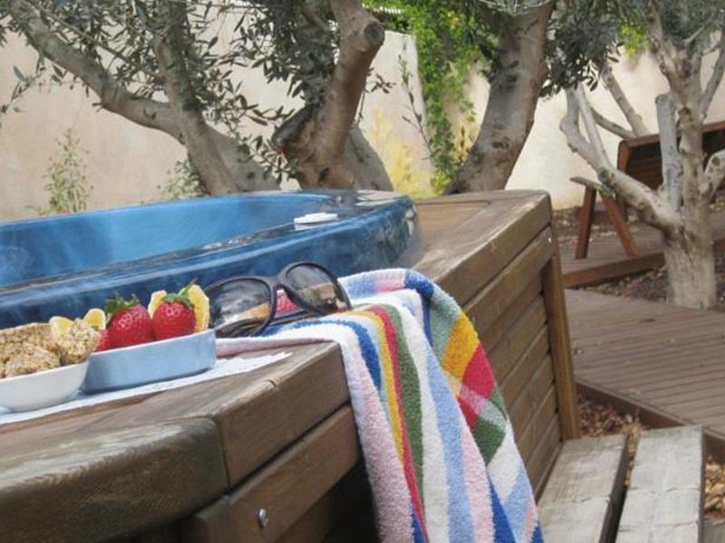 Smadar Inn Zikhron Ya'akov Esterno foto